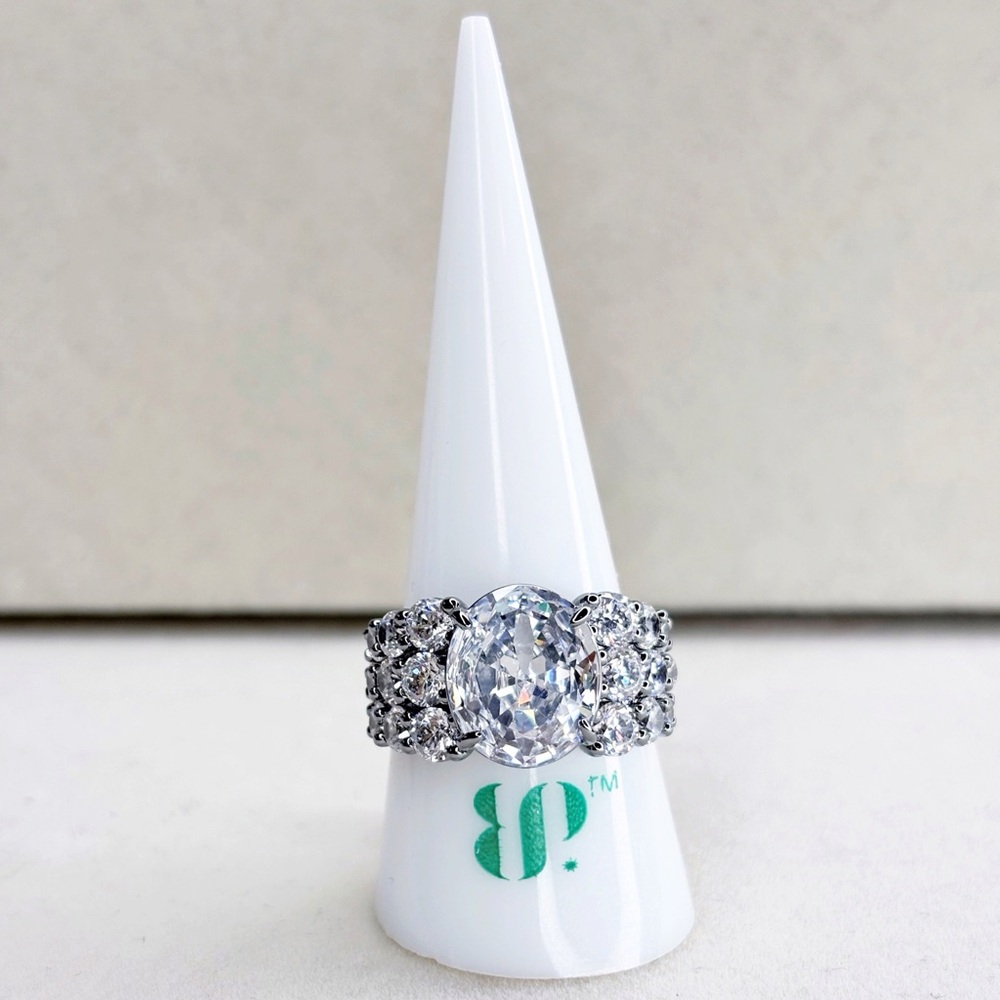 New Bomb Party “Cocktal! Anyone?” Ring Size 10 RG32121